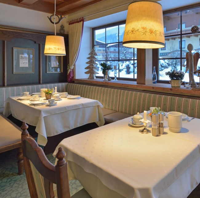 Frühstücksraum im Hotel Alpen Villa Rieder